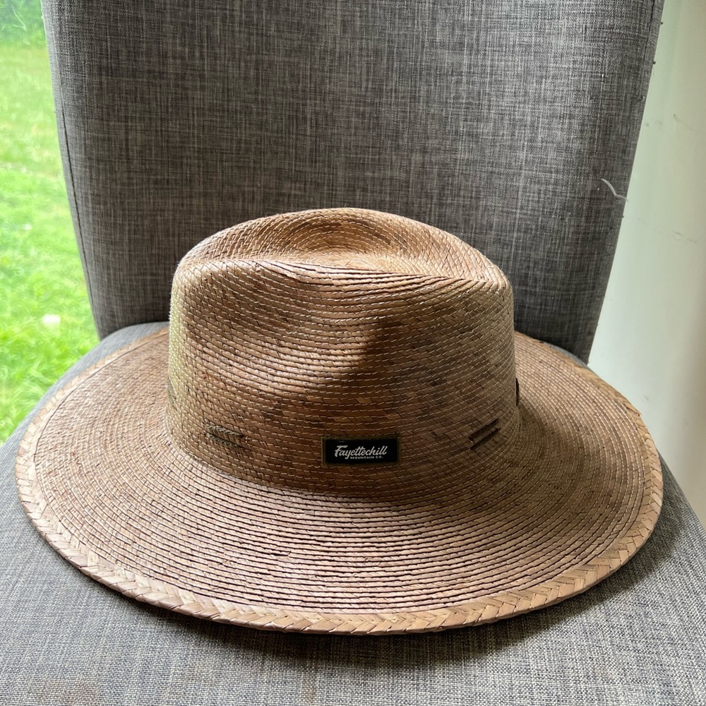 Fayettechill Lajitas Hat OS. Brand new, Never worn.